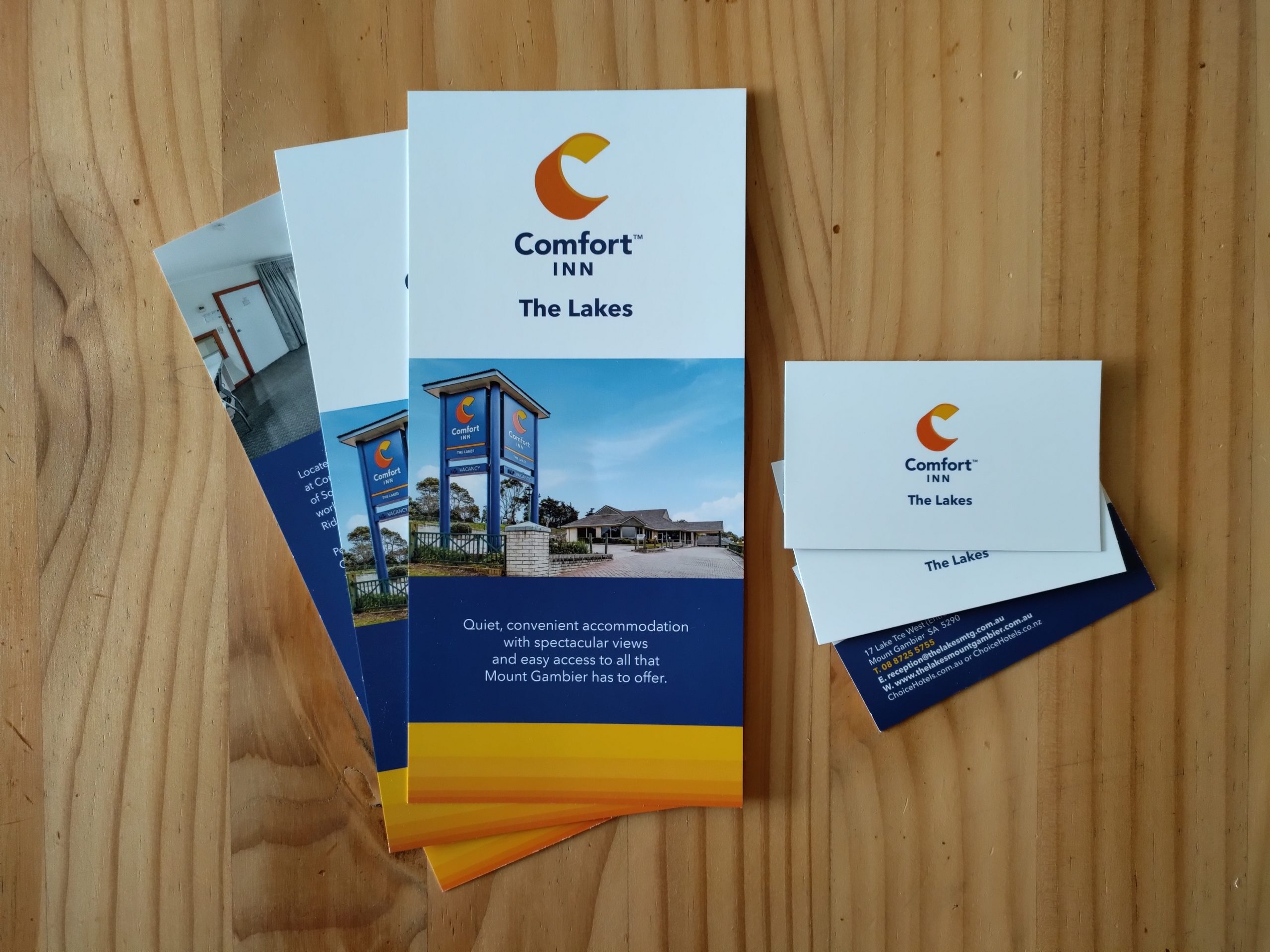 Graphic Design & Printing Services DL Cards and Business Cards for Comfort Inn the Lakes